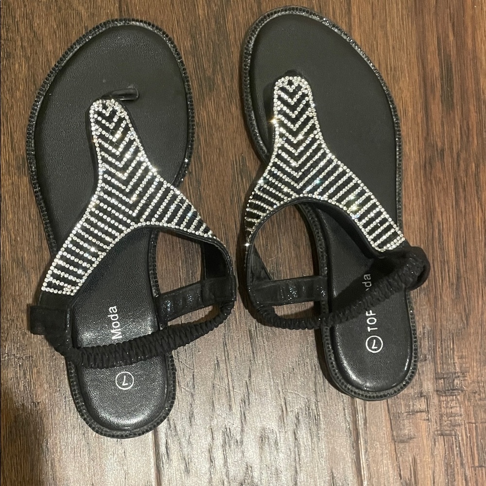 TOP Moda Black Sandals with Silver Rhinestone Chevron Straps